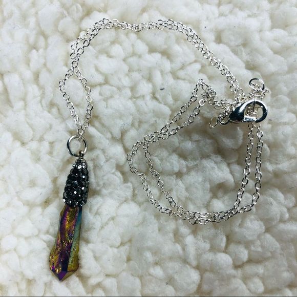 Rainbow holographic titanium quartz pendant necklace on silver chain - Picture 2 of 5